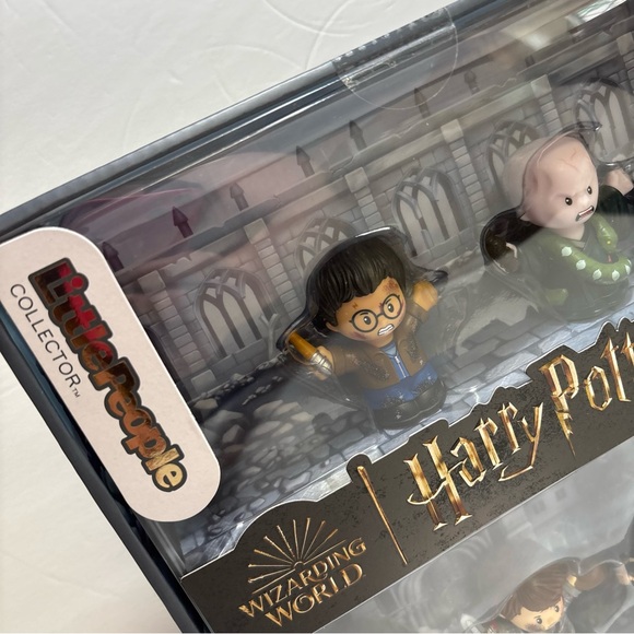 Fisher Price Harry Potter Deathly Hallows Collector Set Little People NEW Hagrid - Picture 6 of 8